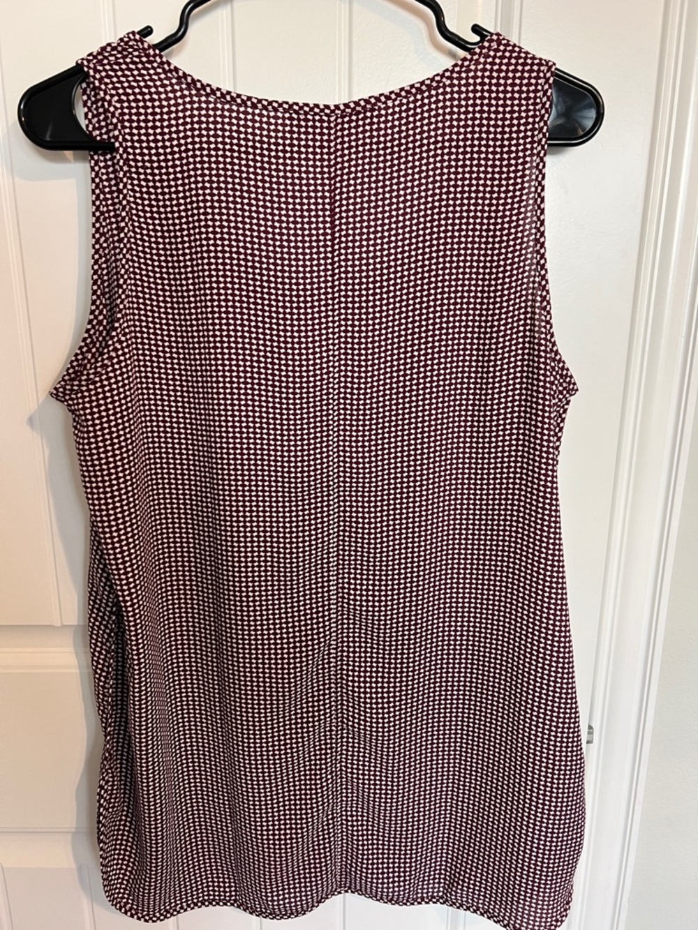 LOFT Burgundy & White Sleeveless Super Light & Airy Round Neck Top Size M - Picture 6 of 8